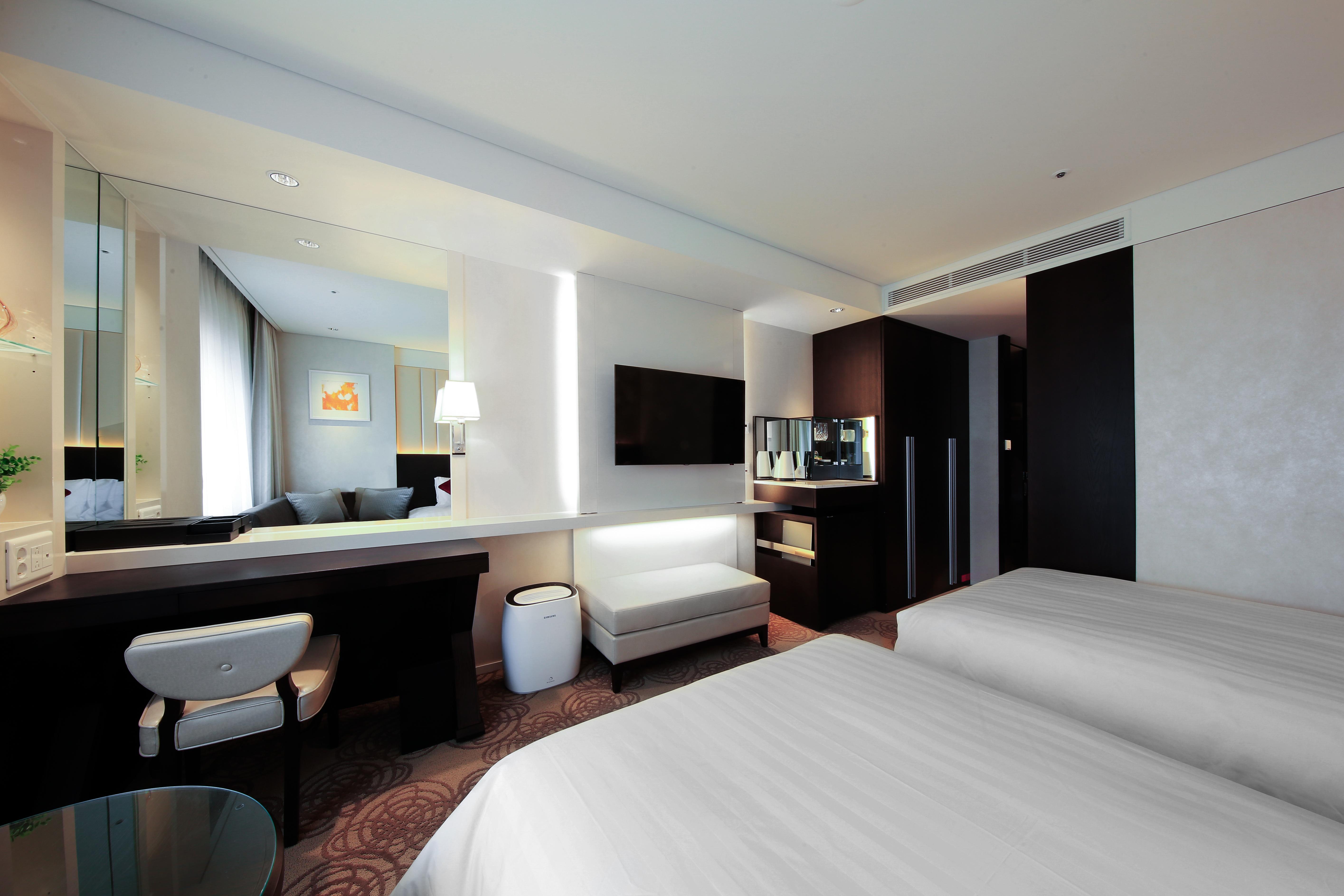 Solaria Nishitetsu Hotel Seoul Myeongdong Exterior photo
