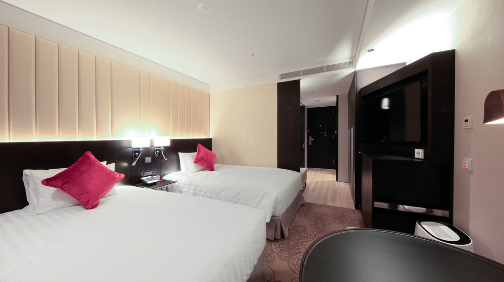 Solaria Nishitetsu Hotel Seoul Myeongdong Exterior photo
