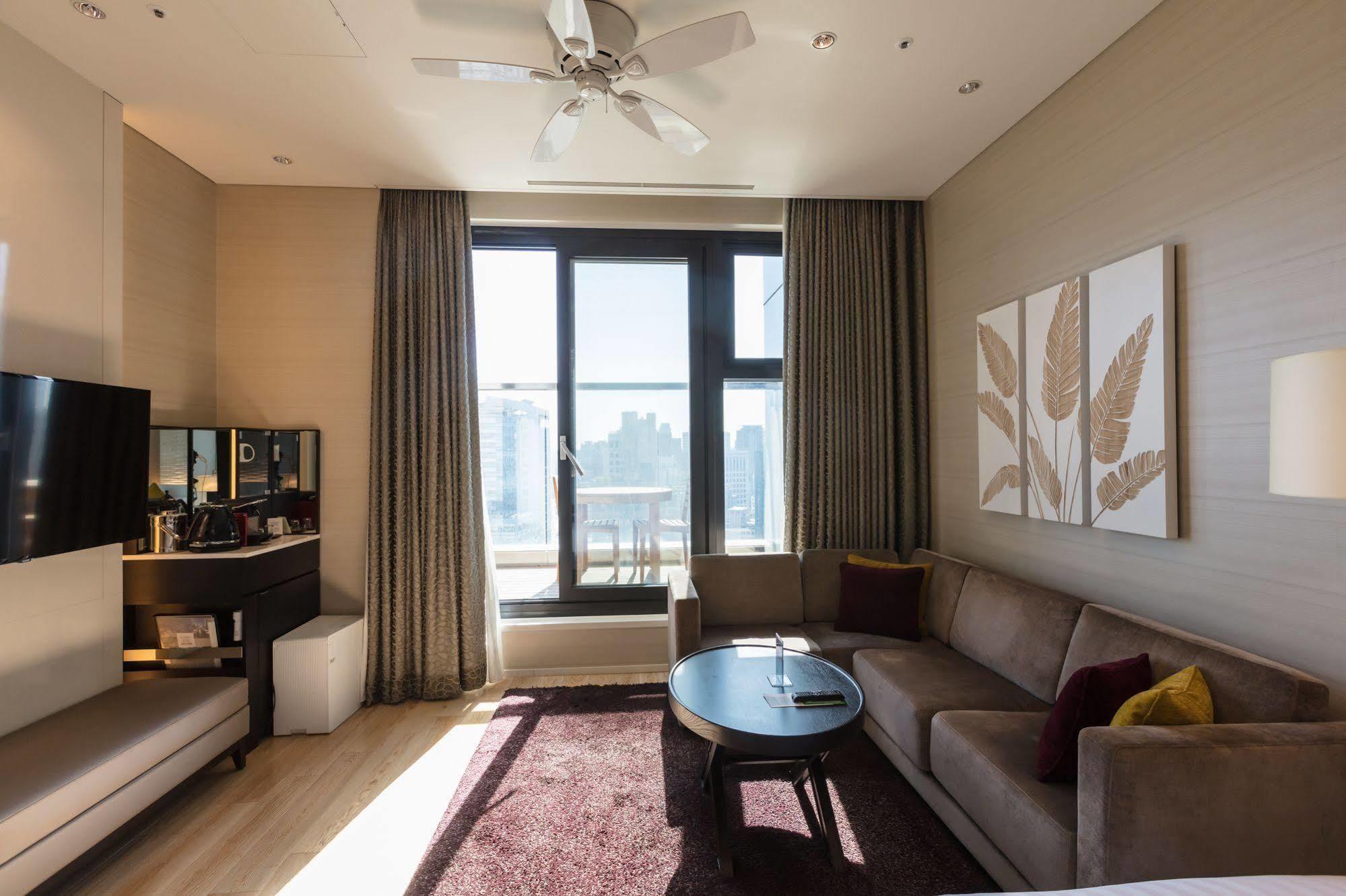 Solaria Nishitetsu Hotel Seoul Myeongdong Exterior photo